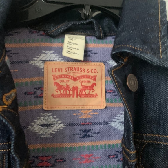 Levi’s jacket - Picture 2 of 3